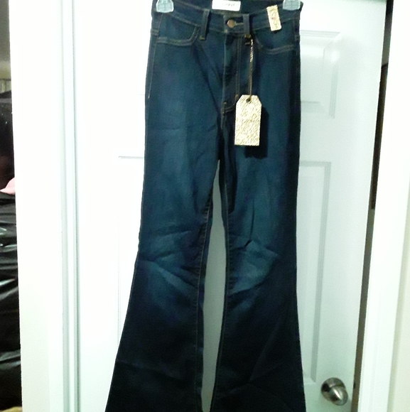 Brand New Vibrant m.i.u Womens Size 3(W25) Bell bottom Type Wide Leg Blue Jeans - Picture 4 of 15